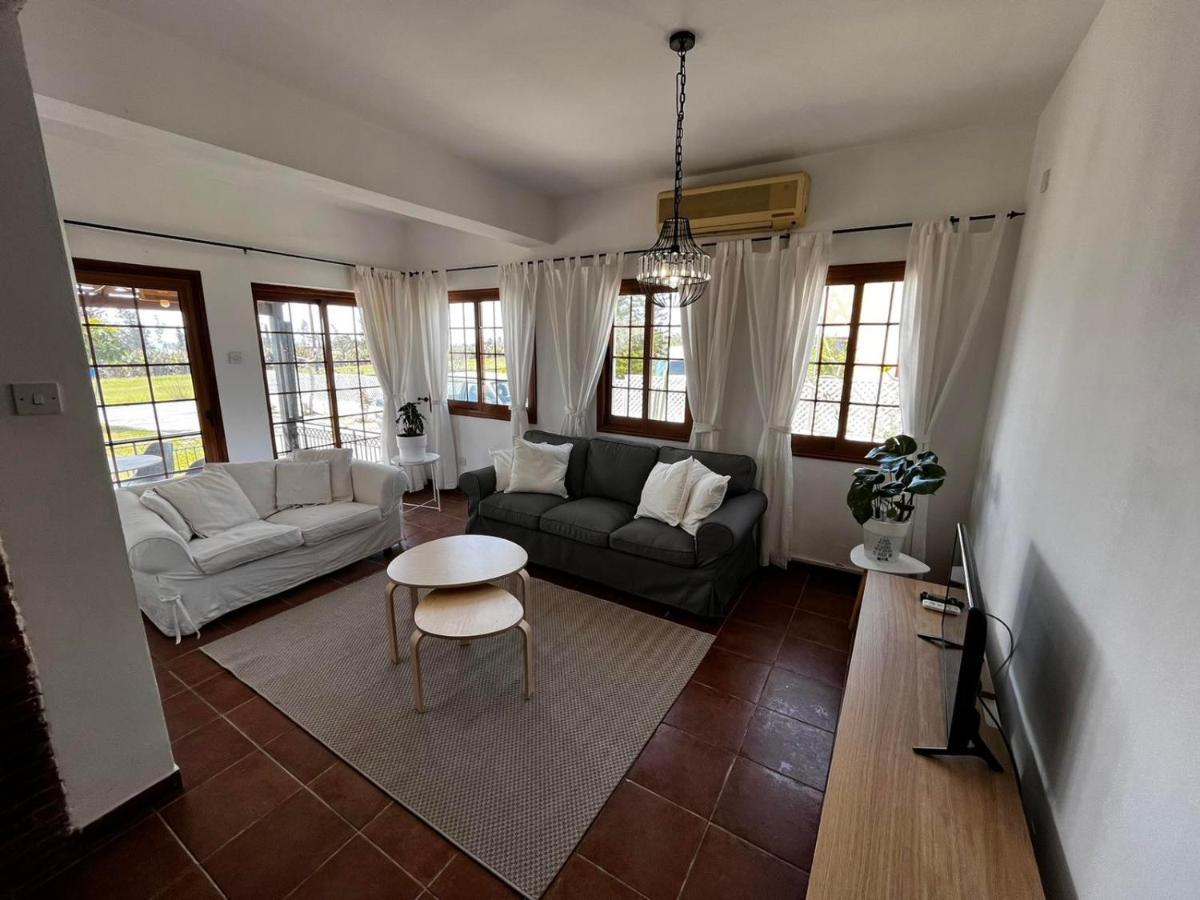 Mhouse44 Villa Peyia Buitenkant foto
